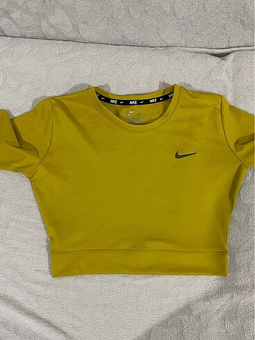 l Beden altın Renk Nike hardal renk crop