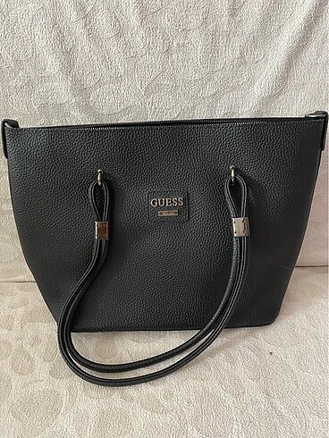 GUESS BASKILI KOL ÇANTA