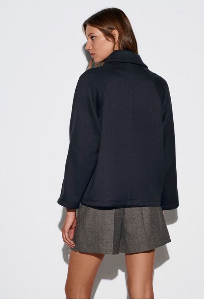 Düğmeli Siyah Kısa Ceket - Görsel 4