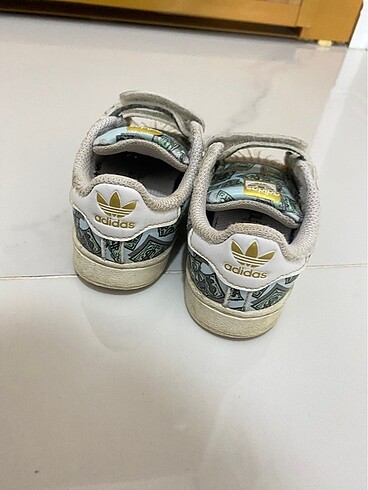 Adidas Superstar
