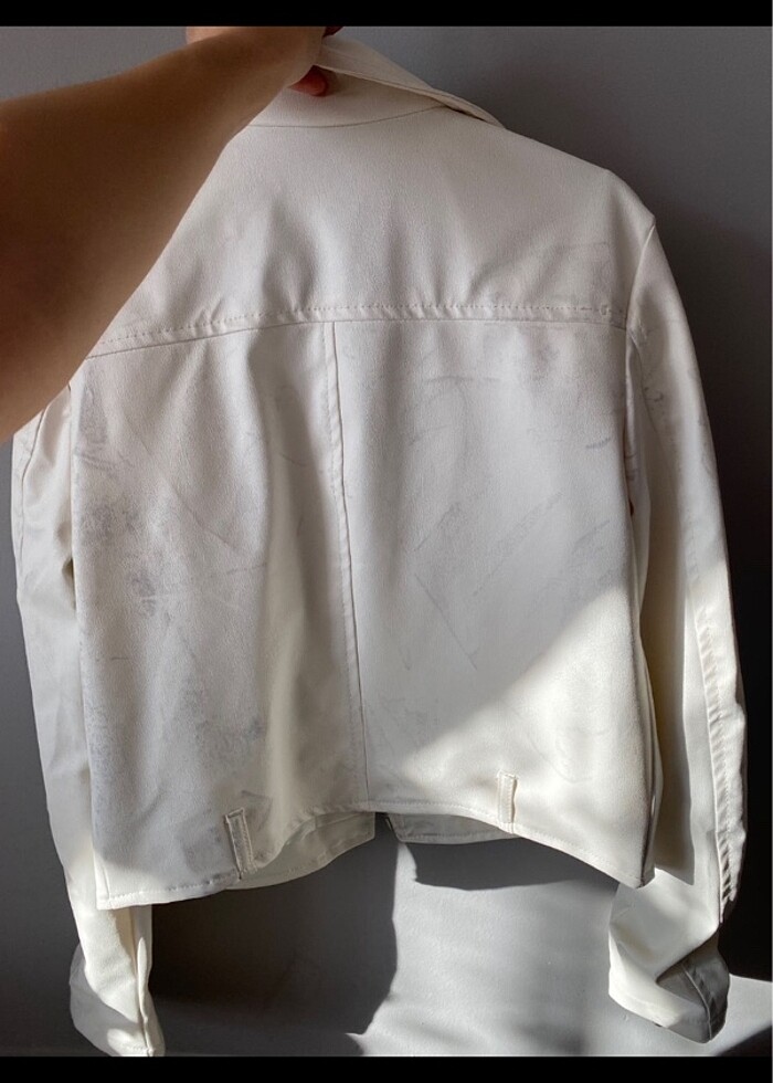 Beyaz Deri Ceket - Görsel 2