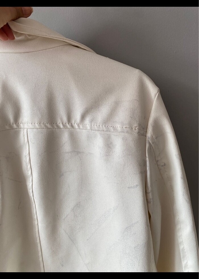 Beyaz Deri Ceket - Görsel 4