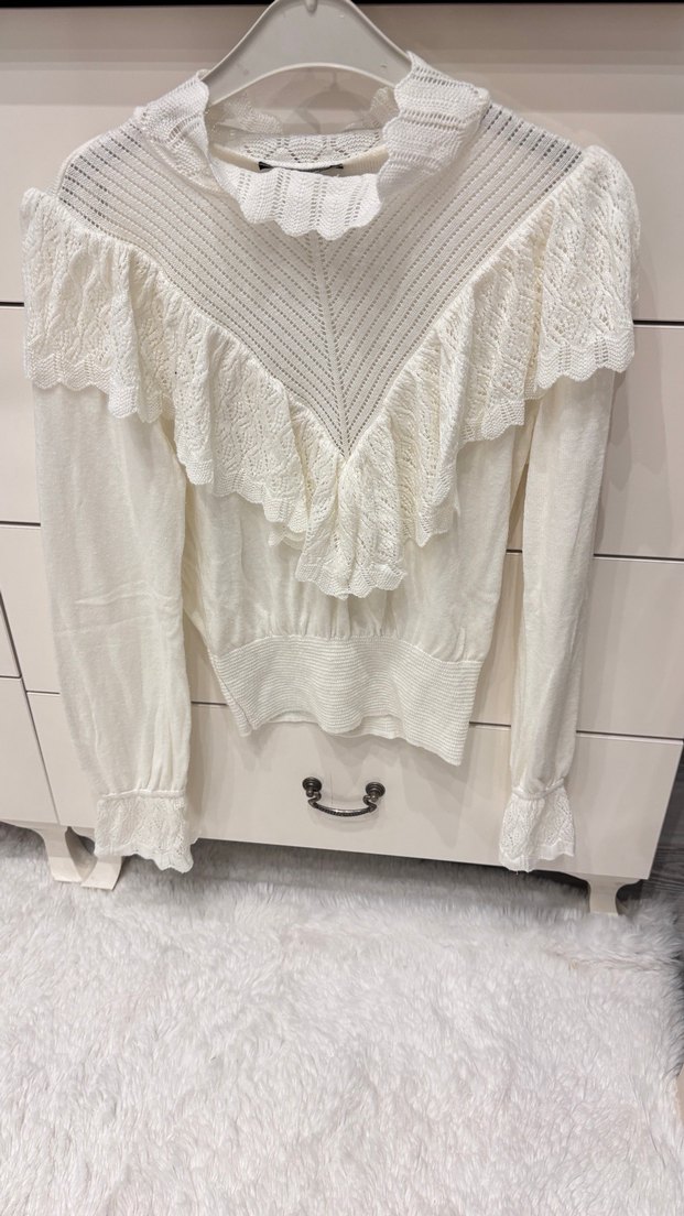 Fırfırlı Beyaz Bohem Kadın Kazak - Görsel 3