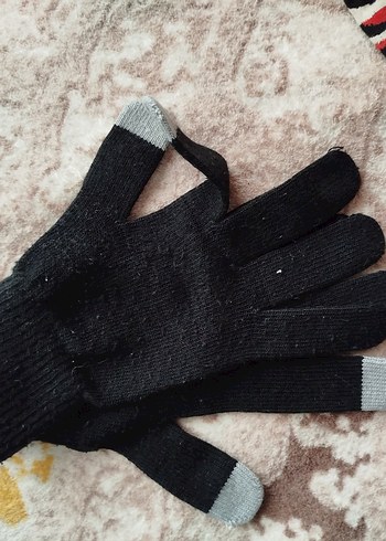 Gri Uçlu Siyah Örgü Eldiven - Görsel 3
