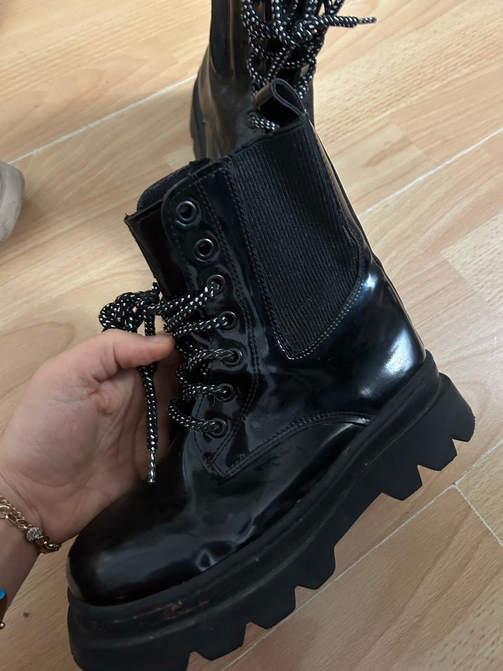 Siyah kız çocuk postal - Görsel 3