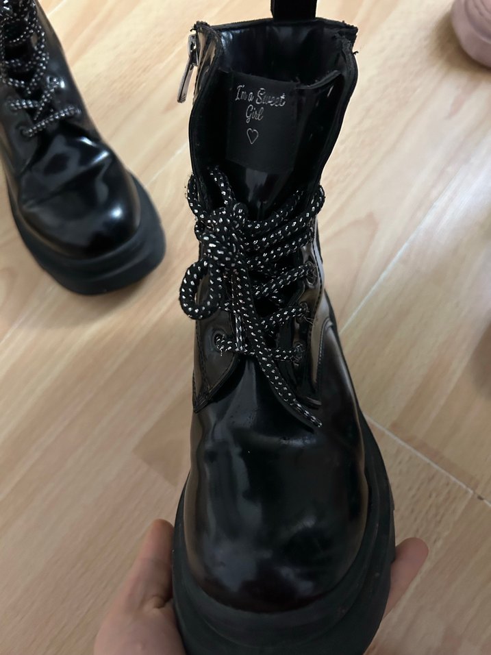 Siyah kız çocuk postal - Görsel 4