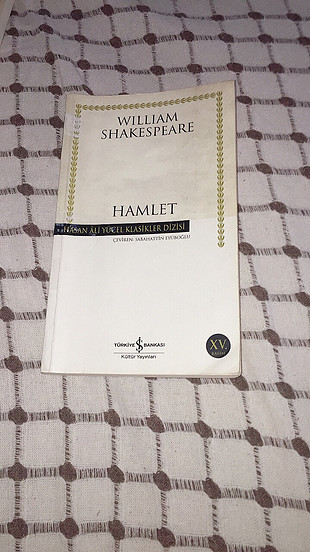 Hamlet kitap