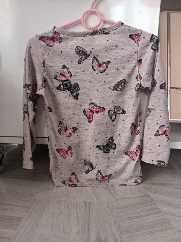 Kelebek Baskılı Uzun Kollu Gri Kız Tişörtü - Görsel 2