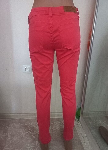 m Beden kırmızı Renk Zara pantolon 