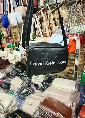 Calvin Klein askılı çanta 