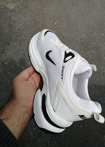 38 Beden beyaz Renk Nike swift kadın spor ayakkabı 