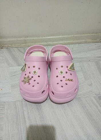 crocs terlik
