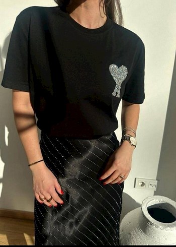 m Beden taşlı tshirt amiparis