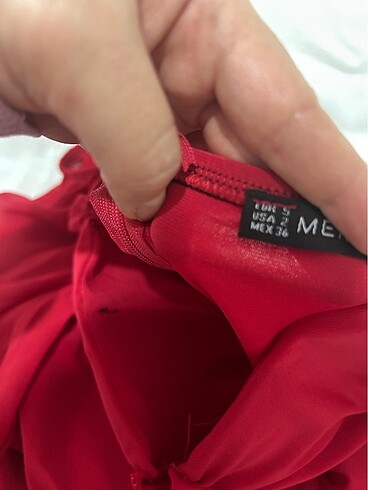 Kırmızı Elbise - Görsel 6