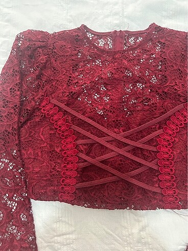 Önü Detaylı Dantel Bluz - Görsel 7