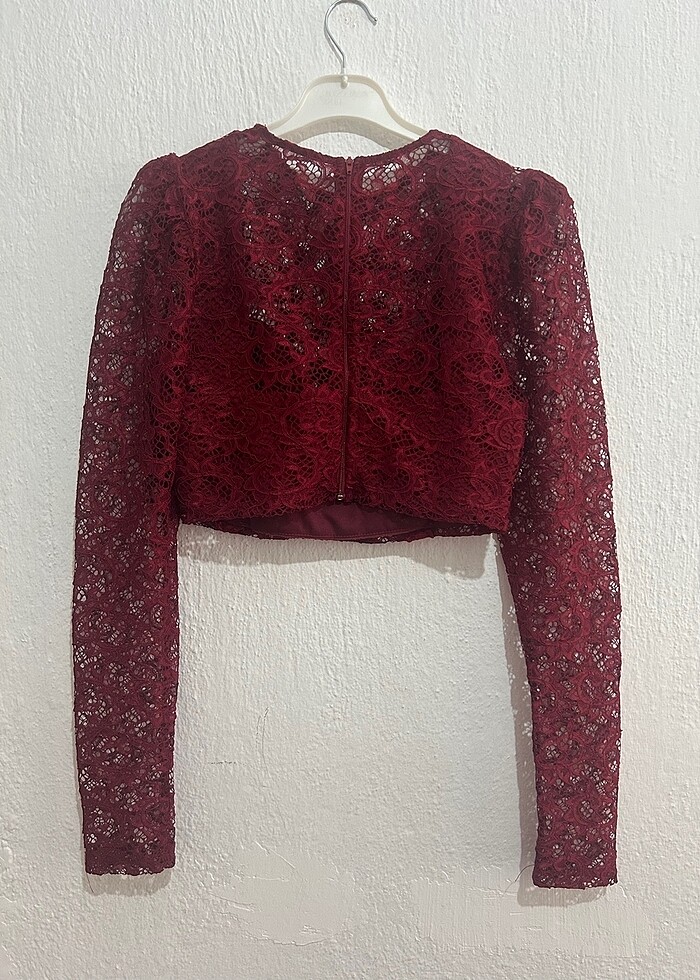 Önü Detaylı Dantel Bluz - Görsel 2