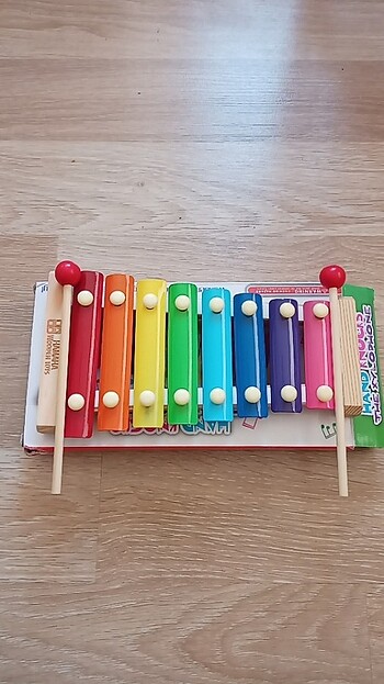 Ahşap nota müzik aleti 