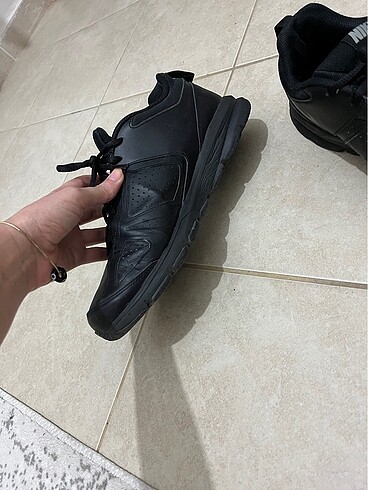 42 Beden siyah Renk Nike siyah spor ayakkabı erkek