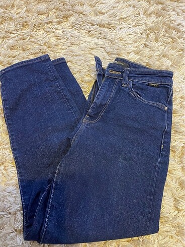 mavi mom jean