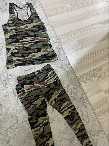 xs Beden asker