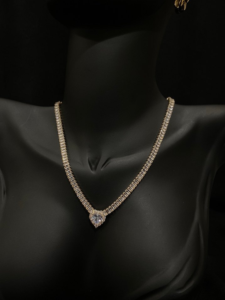 Detaylı Parlak Altın Mini Kolye - Görsel 2