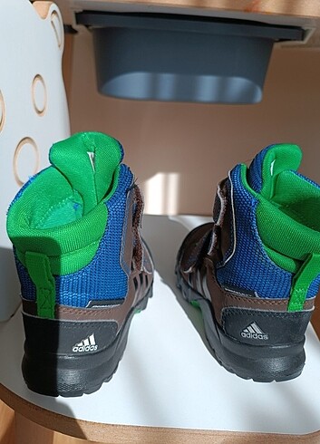 24 Beden Adidas çocuk bot
