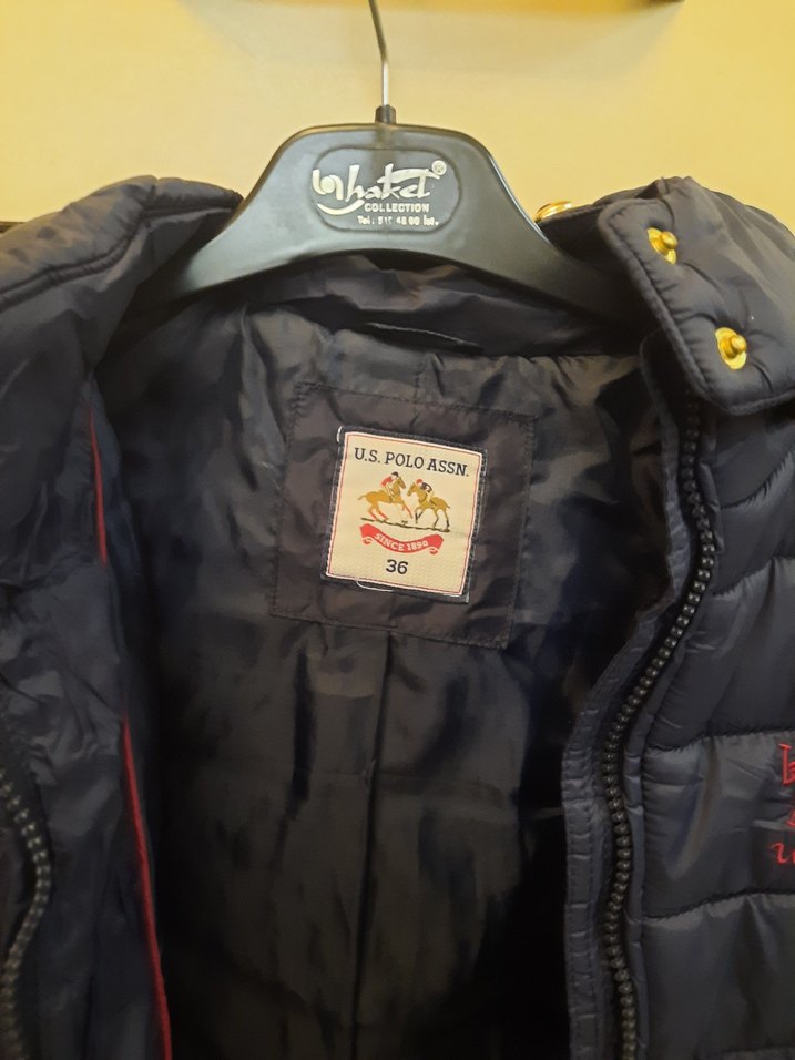 Fermuarlı Kısa Lacivert Kadın Mont - Görsel 4