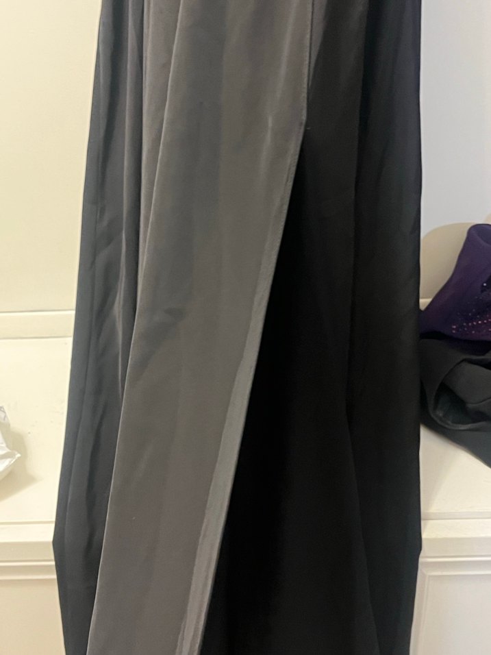 Siyah V Yaka Fermuarlı Kadın Midi Ceket - Görsel 3