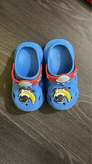 Crocs terlik