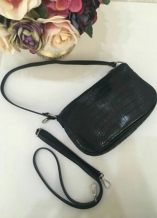 MANGO MODELİ BAGET ÇANTA