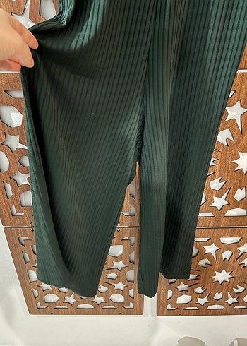Zara Kadın Yeşil Piliseli V Yaka Uzun Tulum - Görsel 2