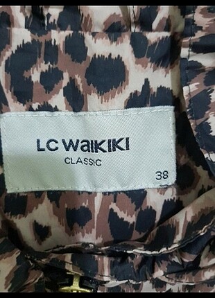 LC Waikiki Leoparlı yağmurluk