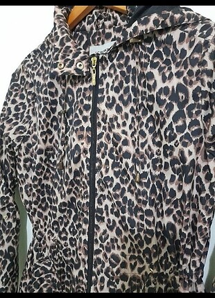 38 Beden çeşitli Renk Leoparlı yağmurluk