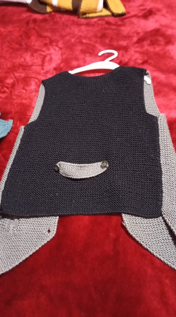 Erkek Çocuk Gri Örgü Süveter - Görsel 3