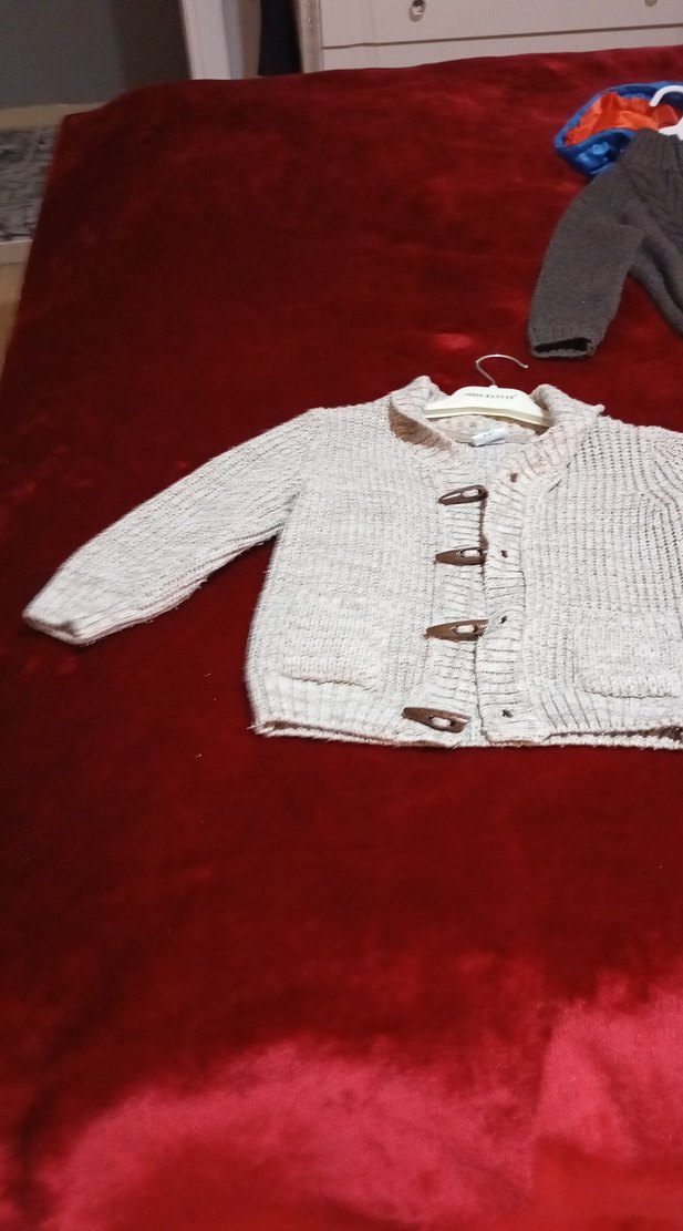 Erkek Çocuk Bej Örgü Hırka - Görsel 2