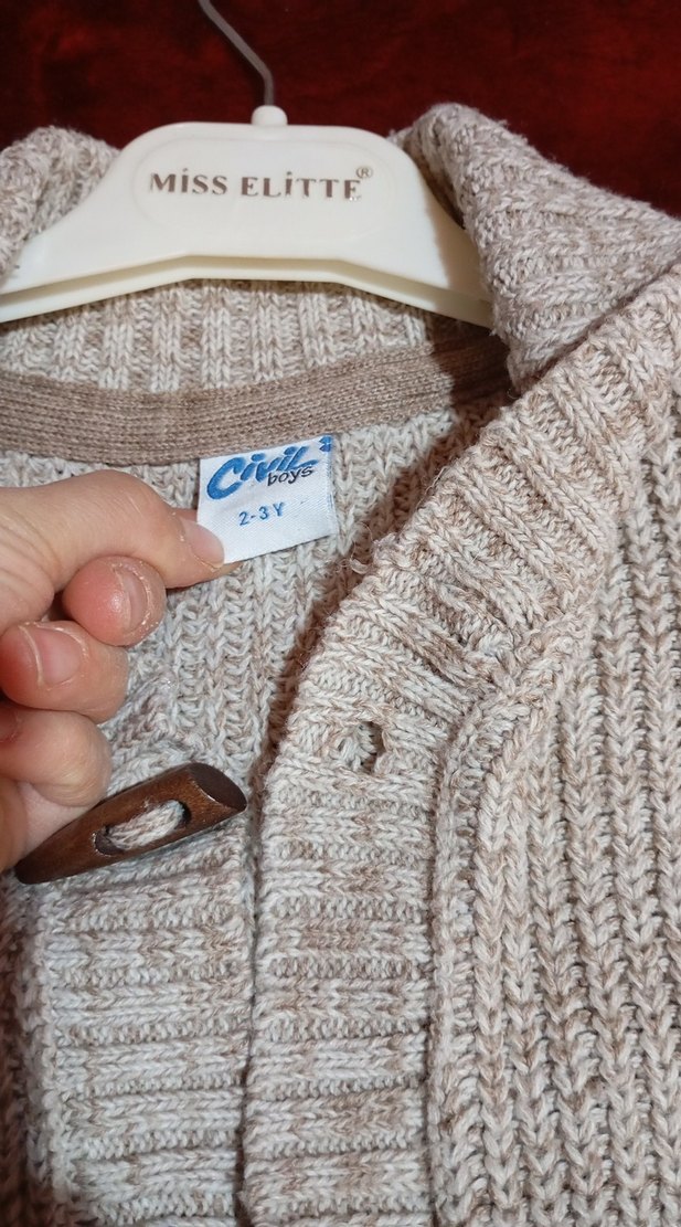 Erkek Çocuk Bej Örgü Hırka - Görsel 4