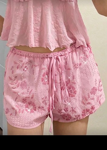 Zara Pembe Pullu Boncuklu Mini Sort