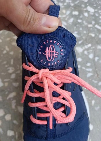 Nike Renkli Bağcıklı Kadın Spor Ayakkabı