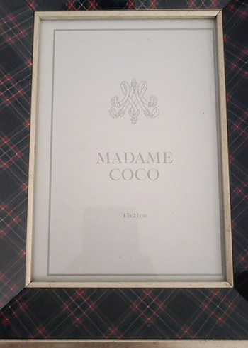 Madame Coco Altın Renkli Mademe Coco Çerçeve