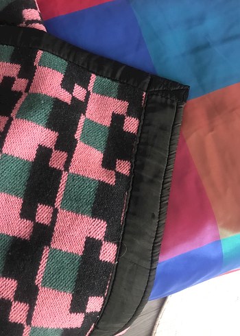 Koyu Pembe Kareli Yün battaniye - Görsel 4