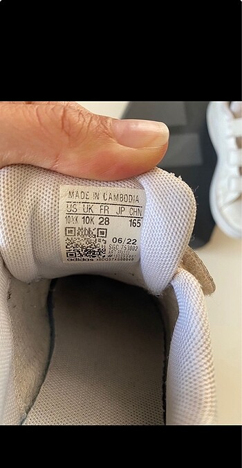 28 Beden beyaz Renk Adidas spor ayakkabı