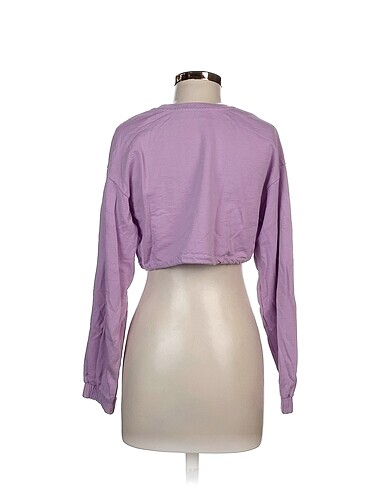 universal Beden Bershka Sweatshirt %70 İndirimli.