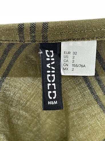 32 Beden çeşitli Renk H&M Gömlek %70 İndirimli.