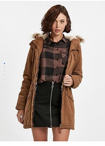 İyi durumda lcw marka parka