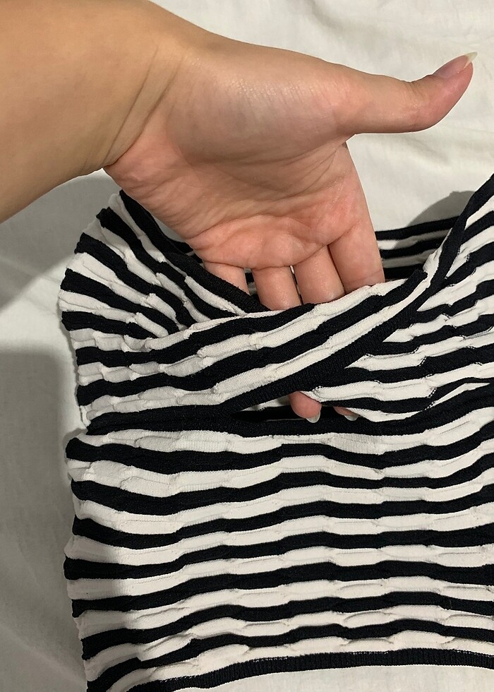Bershka çizgili croptop - Görsel 3