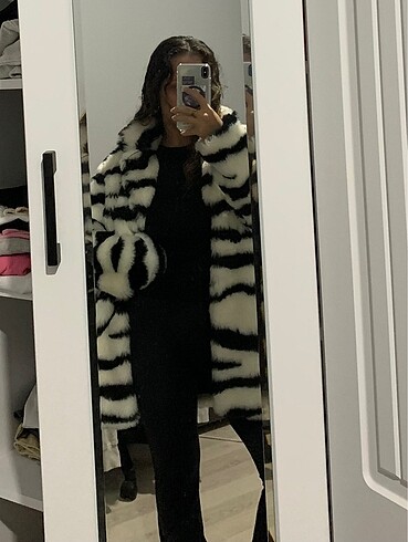 Bershka zebra desenli kürk - Görsel 9