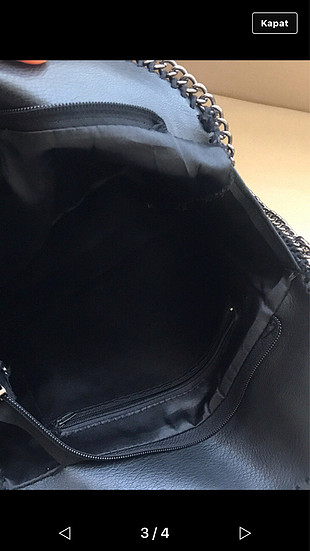 Siyah zincirli çanta