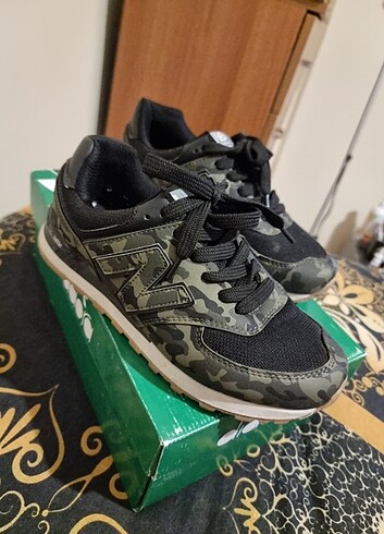37 Beden 37 numara New Balance kamuflaj model spor ayakkabi
