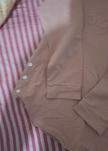 Pembe Kapüşonlu Düğmeli Kadın Sweatshirt - Görsel 3