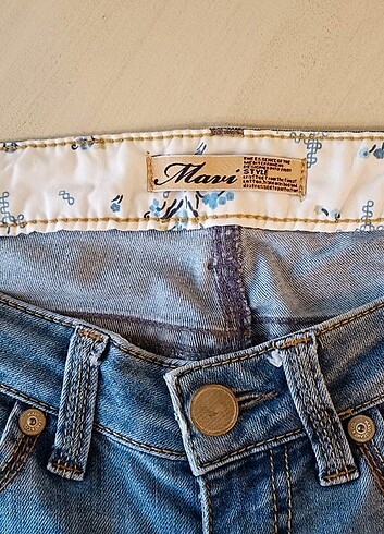 27 Beden mavi Renk Mavi Jeans